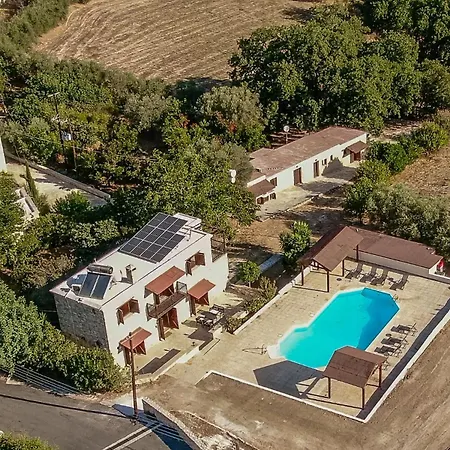 Phaedrus Living: Amarakos Πάφος